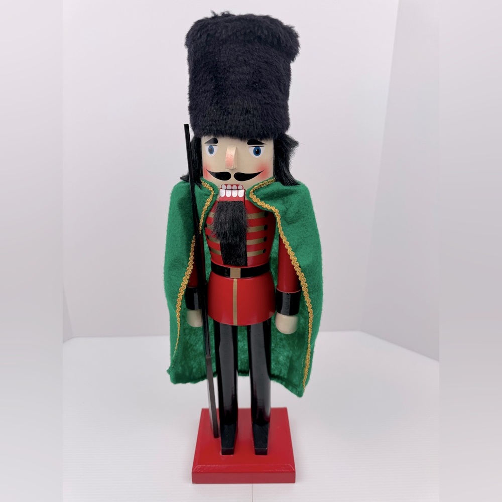 Vintage Timeless Treasures 20” Deluxe Wooden Nutcracker Soldier Statue/Figurine